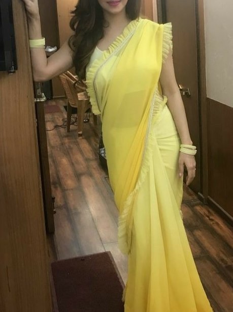 new-awesome-in-yellow-saree
