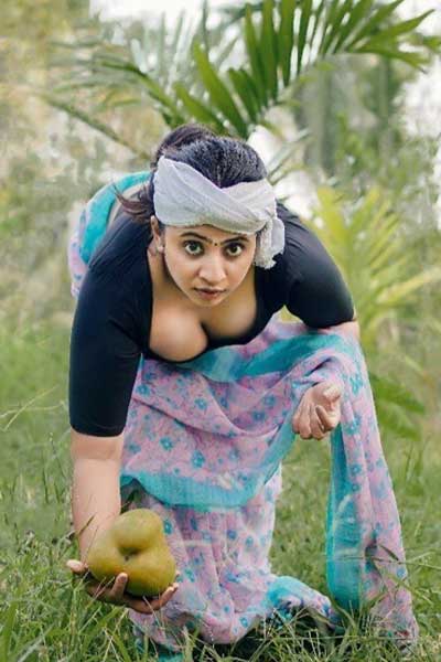 Nila Nambiar big boob