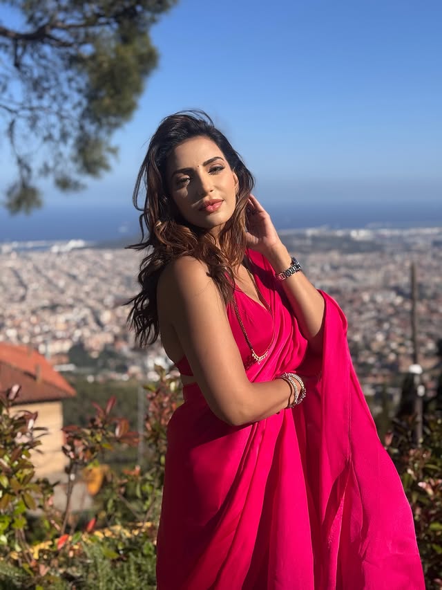 navina bole web series

