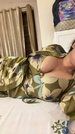 mrs vandana pathak nude